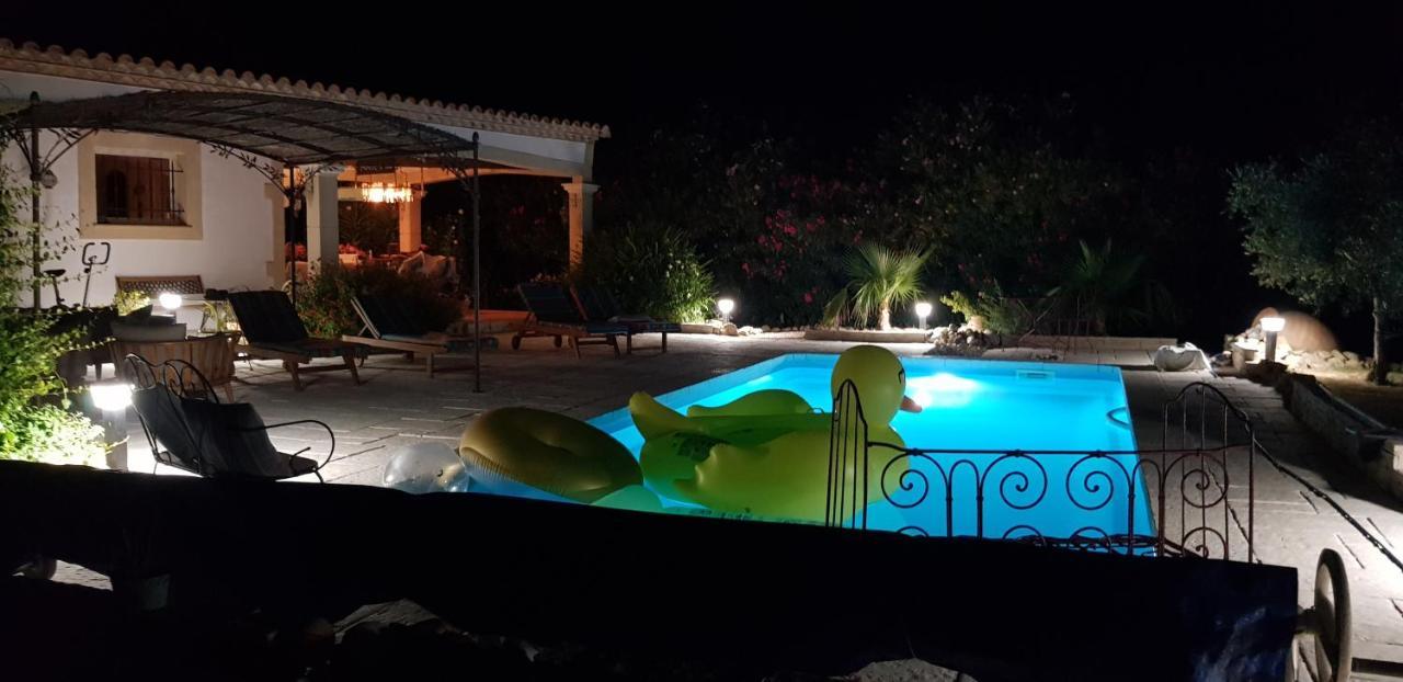 مبيت وإفطار انت مارتن دي كراو Fenetre Sur Les Alpilles المظهر الخارجي الصورة