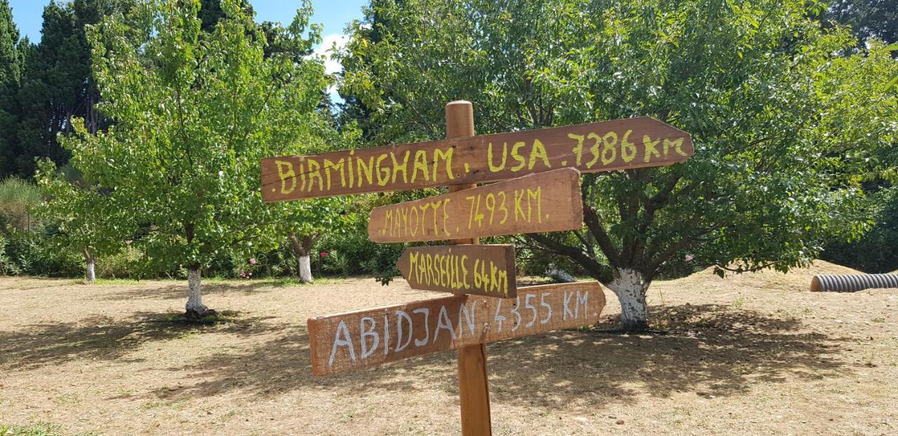 مبيت وإفطار انت مارتن دي كراو Fenetre Sur Les Alpilles المظهر الخارجي الصورة